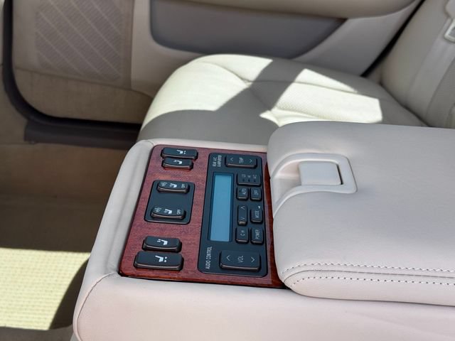 Used 2004 Lexus LS 430 RWD image 12
