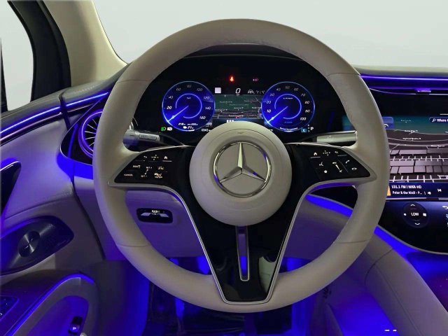 Used 2024 Mercedes-Benz EQS 450+ SUV image 11