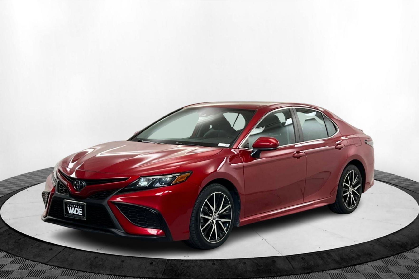 Used 2021 Toyota Camry SE
