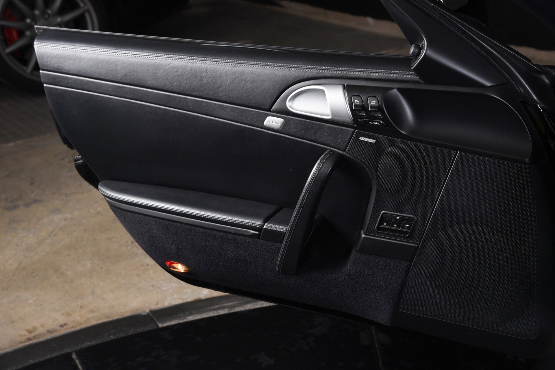 Used 2012 Porsche 911 Carrera 4 image 15