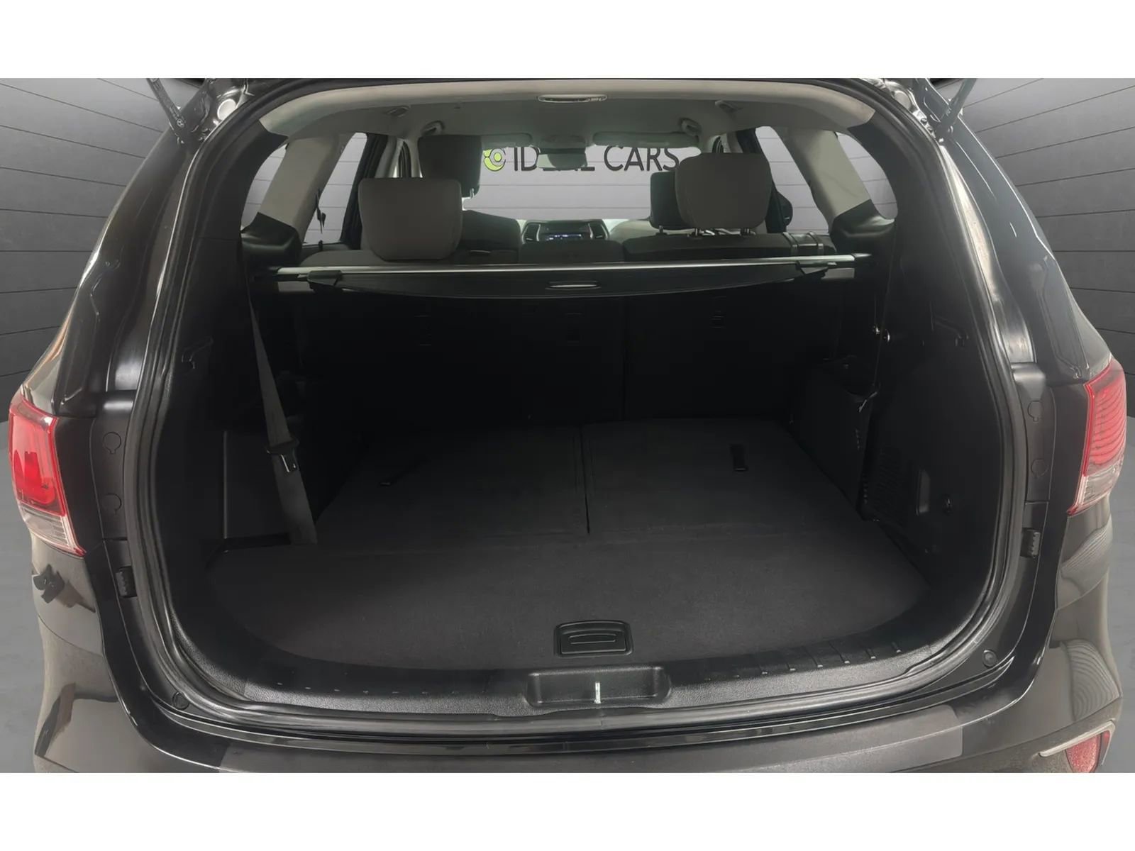 Used 2019 Hyundai Santa Fe XL SE FWD image 19