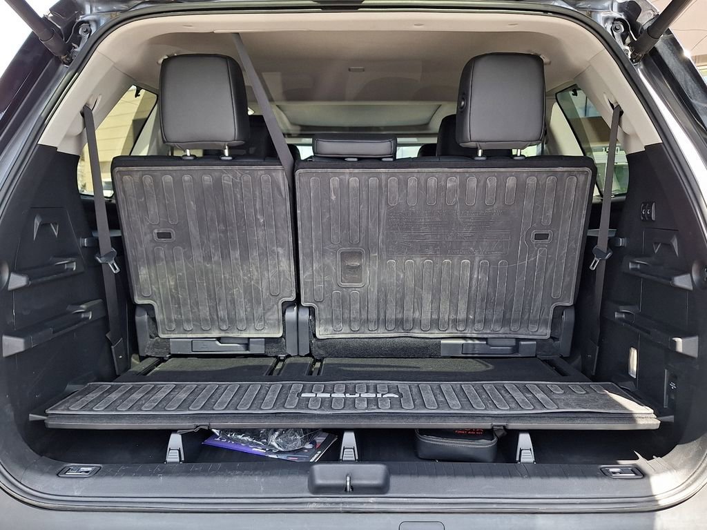 Used 2024 Toyota Sequoia Limited w/ Tow Technology Package AWD/4WD image 29