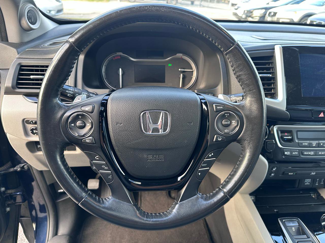 Used 2017 Honda Pilot Elite image 37