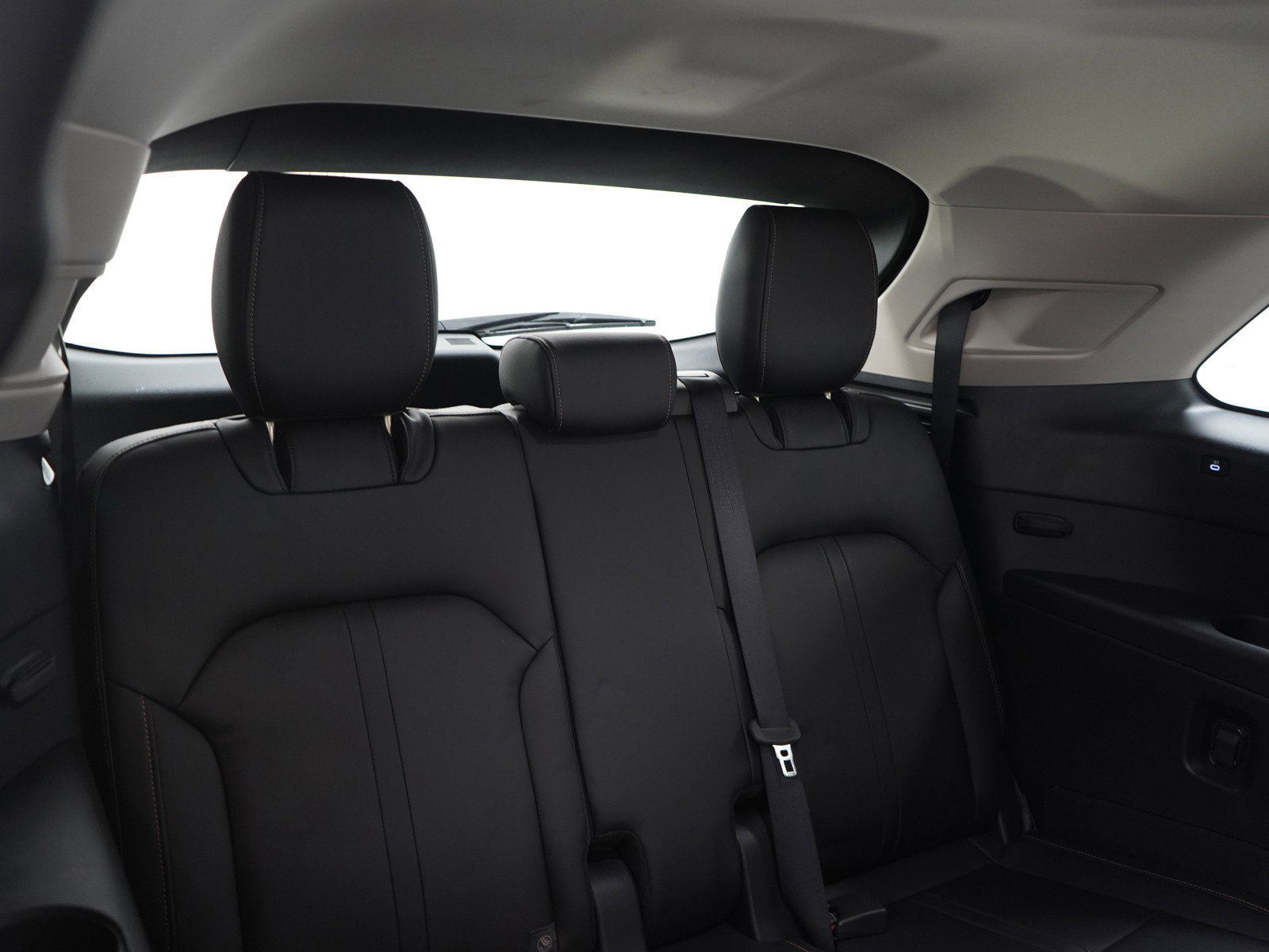 Certified 2024 MAZDA CX-90 Plug-In Hybrid w/ Preferred image 13