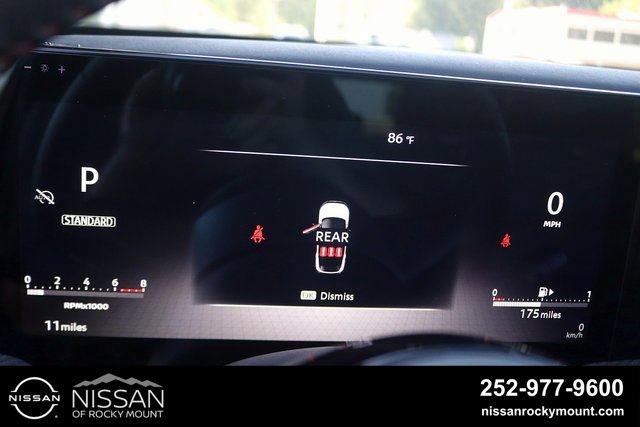New 2025 Nissan Kicks SR FWD image 17