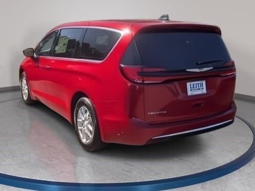 New 2026 Chrysler Pacifica Select FWD image 7