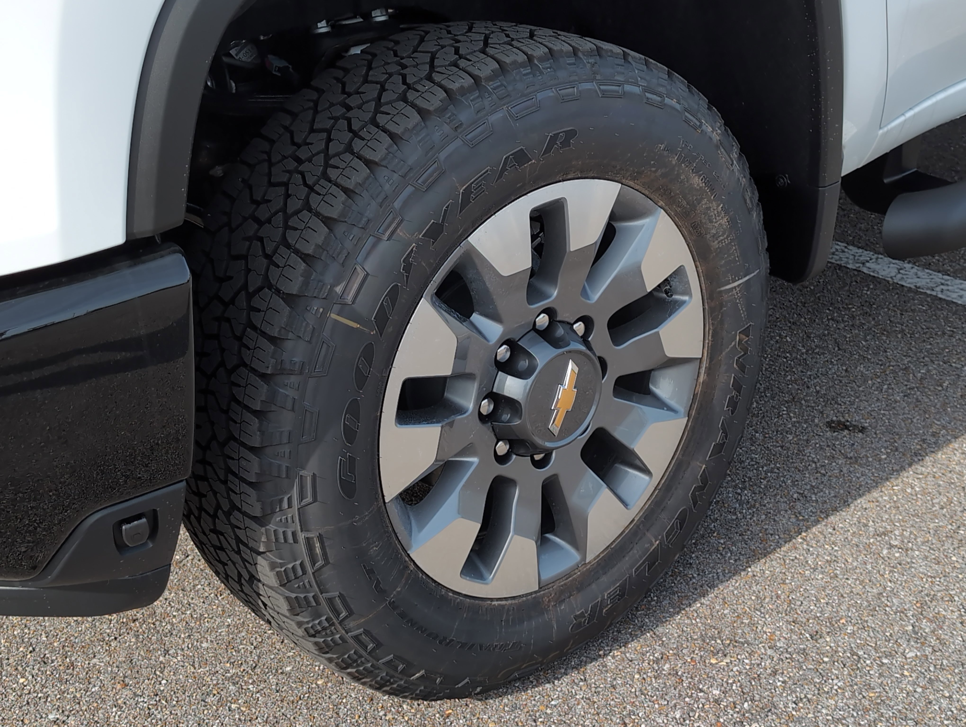 New 2026 Chevrolet Silverado 2500 Custom w/ Custom Value Package AWD/4WD image 11