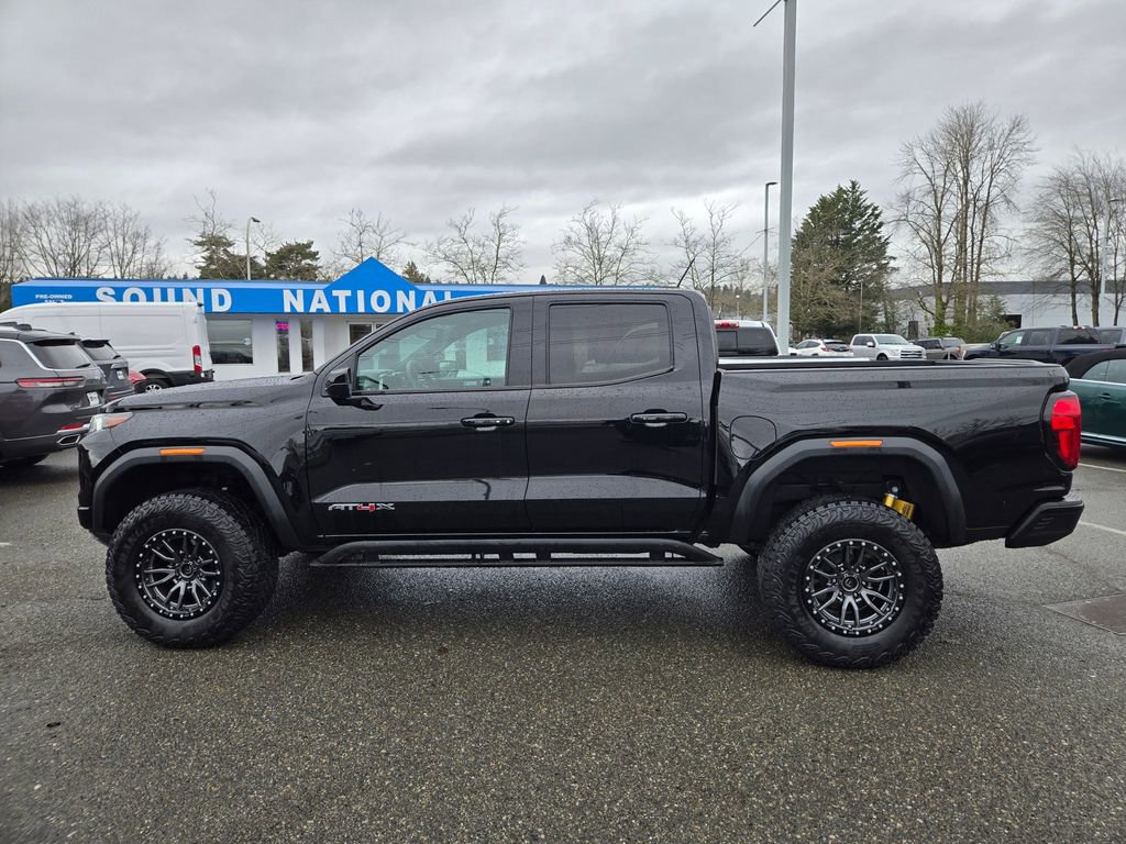 Used 2024 GMC Canyon AT4X image 8