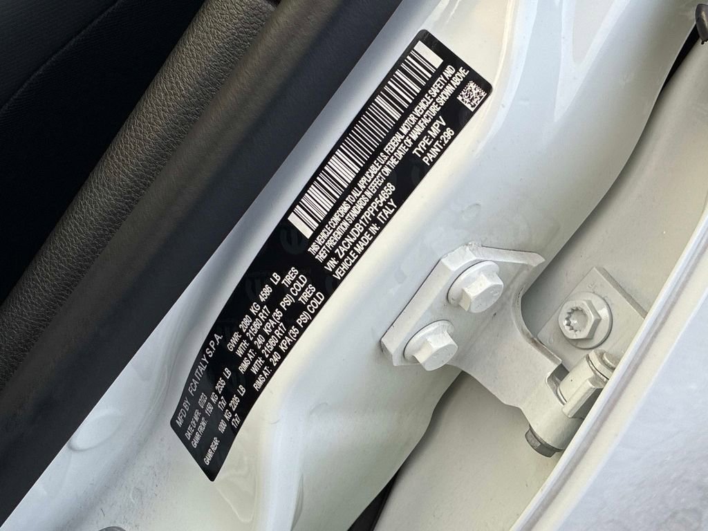 Used 2023 Jeep Renegade Latitude w/ Premium Group AWD/4WD image 18