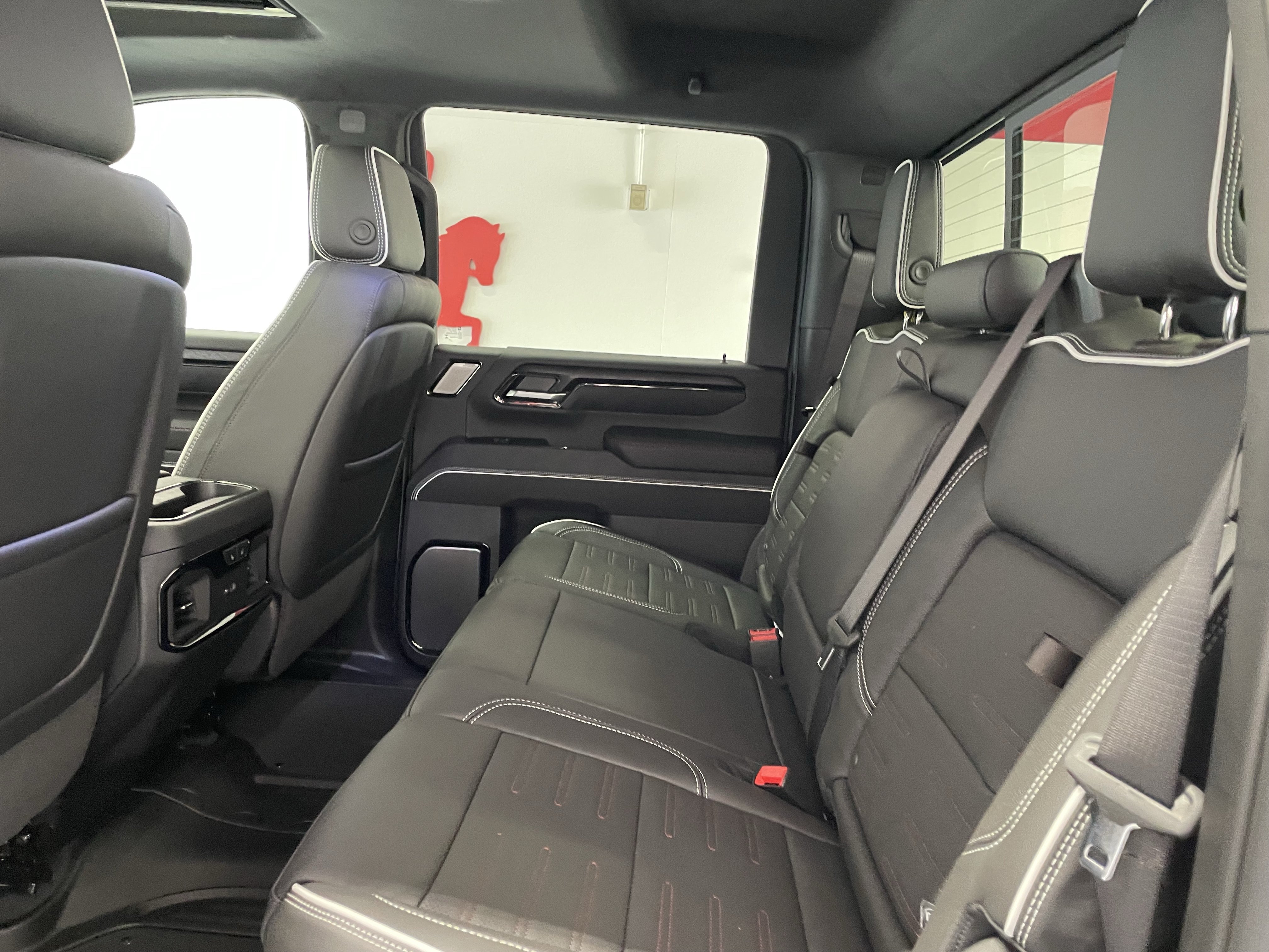 New 2026 GMC Sierra 2500 AT4X w/ LPO, Black Badging Package AWD/4WD image 10