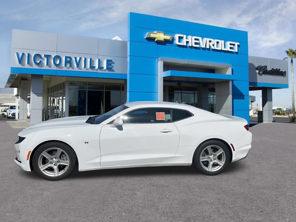 Used 2023 Chevrolet Camaro LT RWD image 8