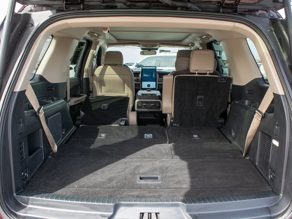 Used 2024 Ford Expedition Limited image 6