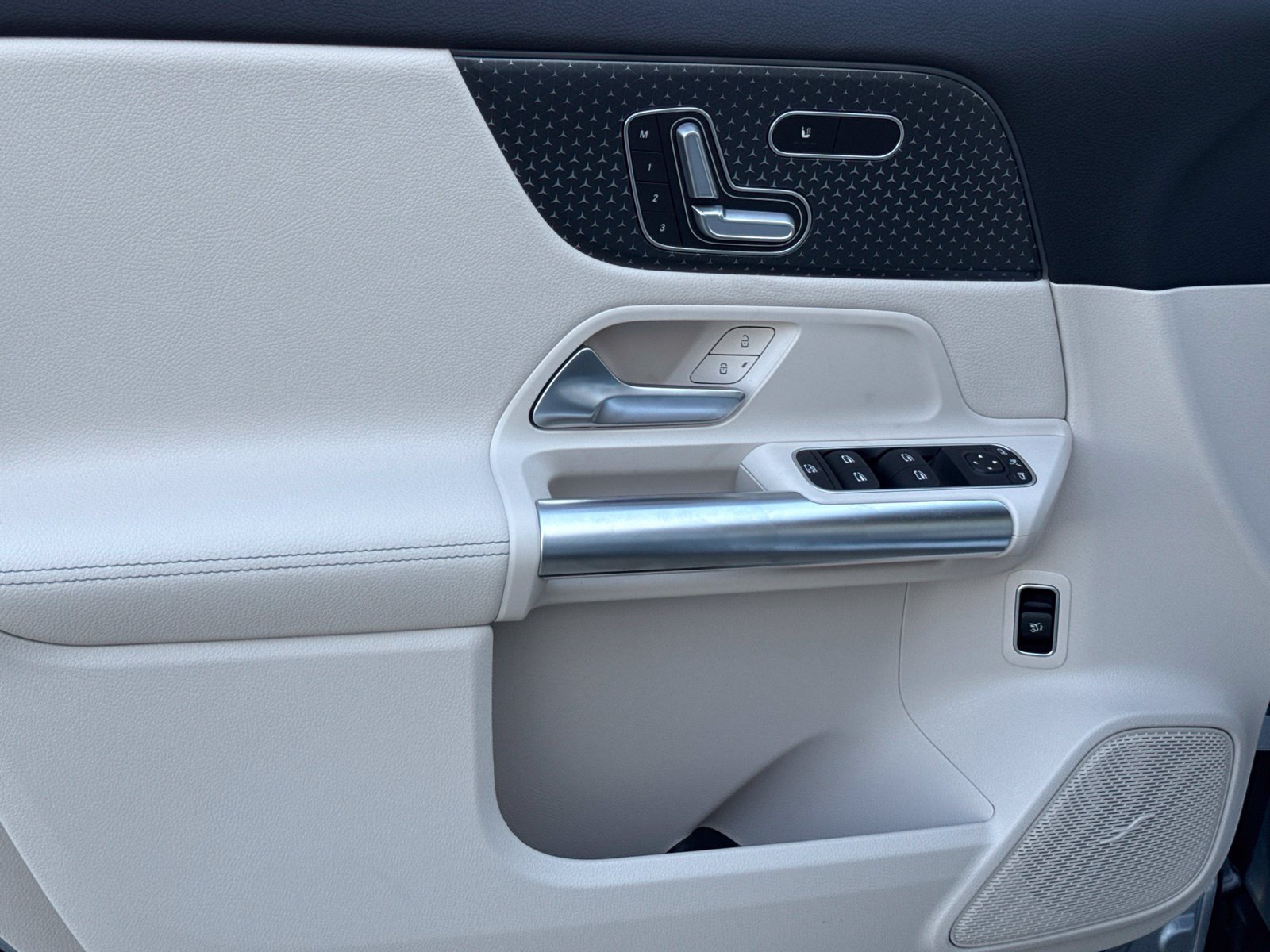 New 2026 Mercedes-Benz GLA 250 image 15