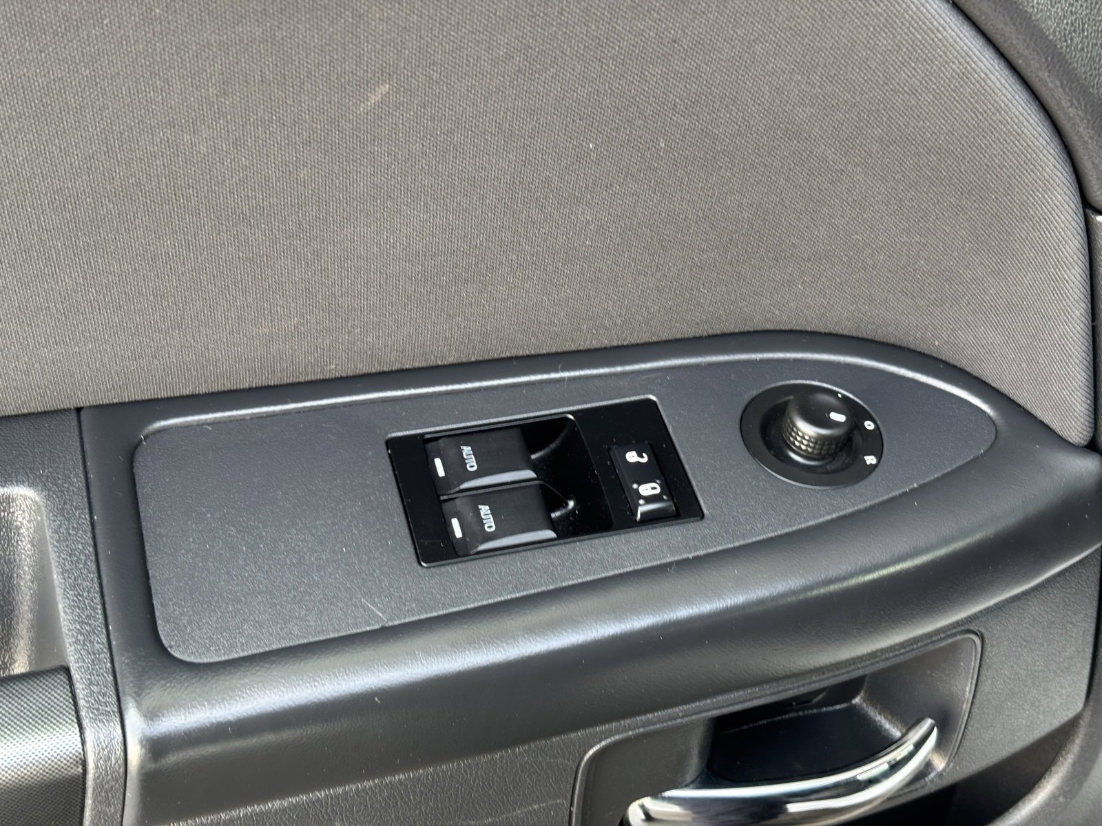 Used 2012 Dodge Challenger SXT image 16