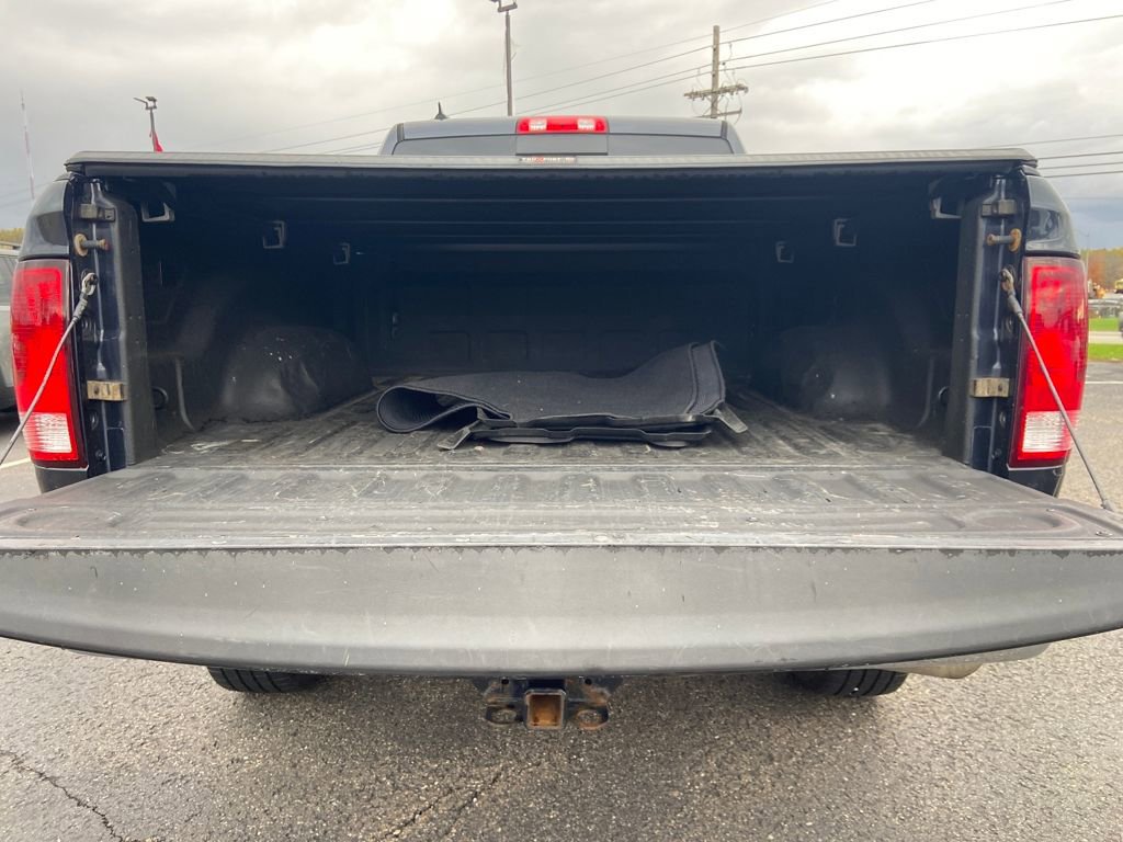 Used 2015 RAM 1500 Outdoorsman image 17