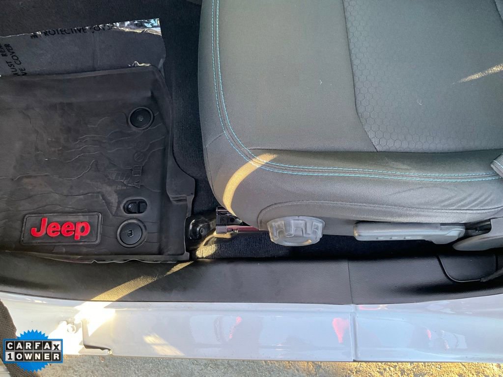 Used 2022 Jeep Wrangler Unlimited Rubicon 4xe w/ Cold Weather Group image 14