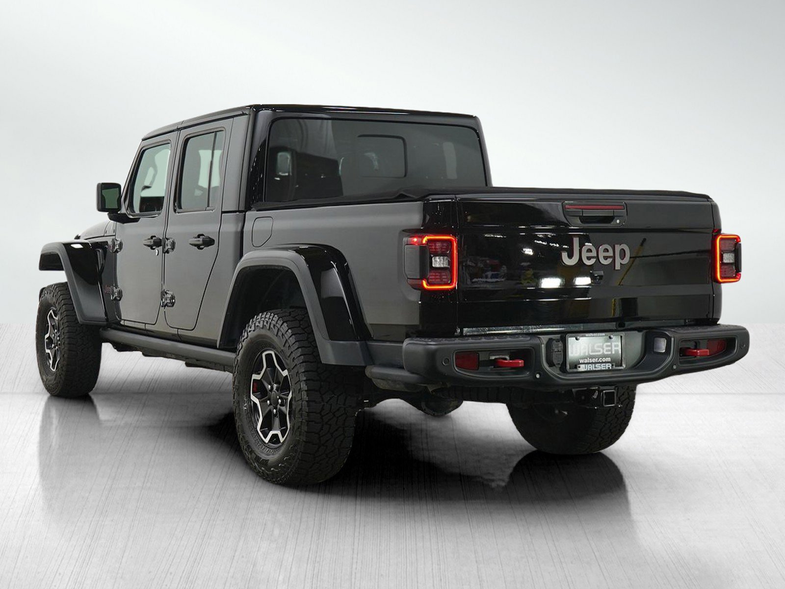 Used 2020 Jeep Gladiator Rubicon w/ Dual Top Group AWD/4WD image 3
