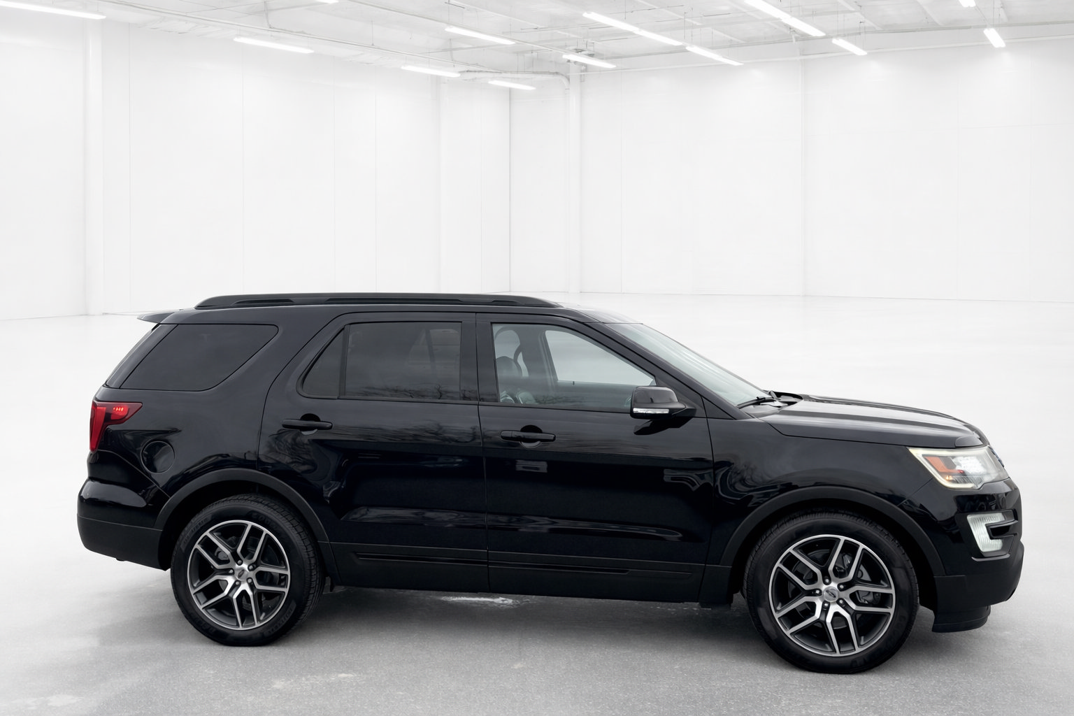 Used 2017 Ford Explorer Sport w/ Equipment Group 401A AWD/4WD image 5