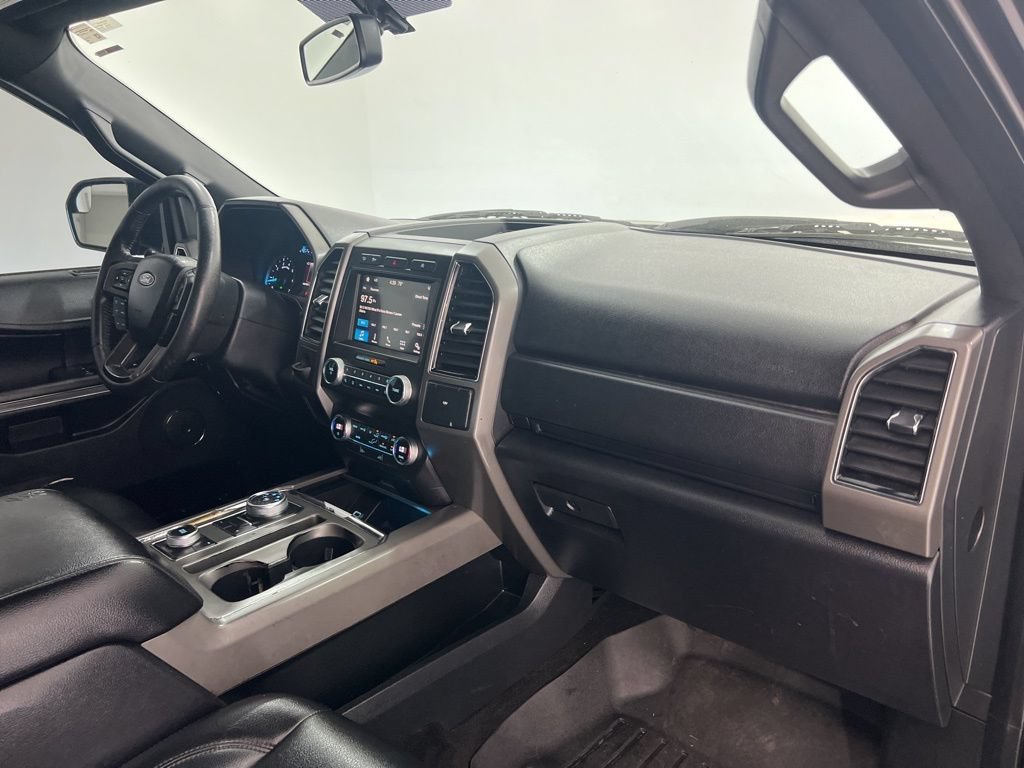 Used 2019 Ford Expedition XLT w/ Equipment Group 201A AWD/4WD image 26