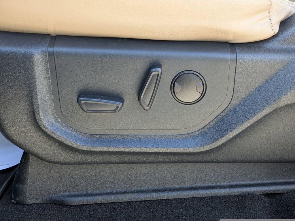 Used 2022 Ford Expedition Max XLT AWD/4WD image 19