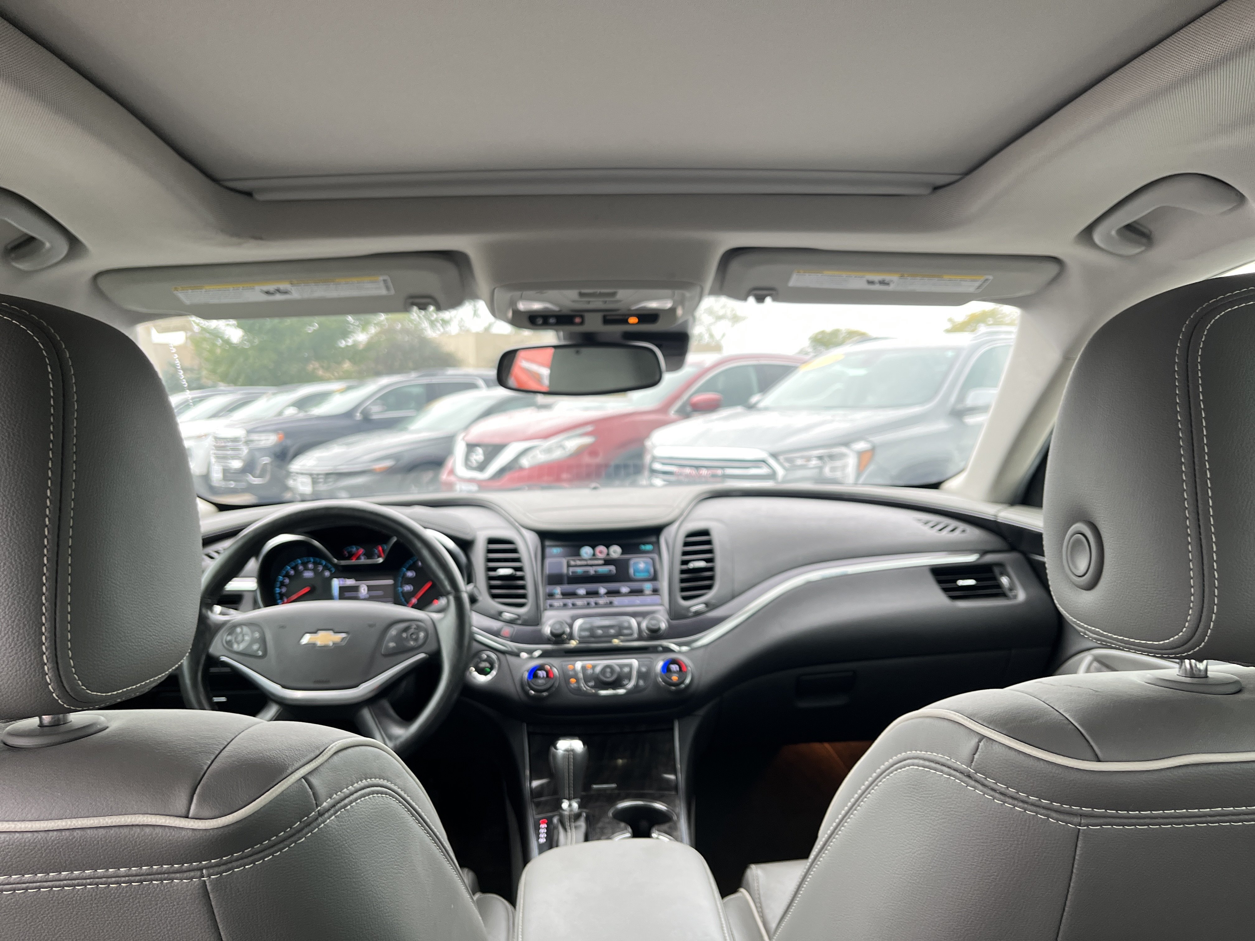 Used 2015 Chevrolet Impala LTZ FWD image 13