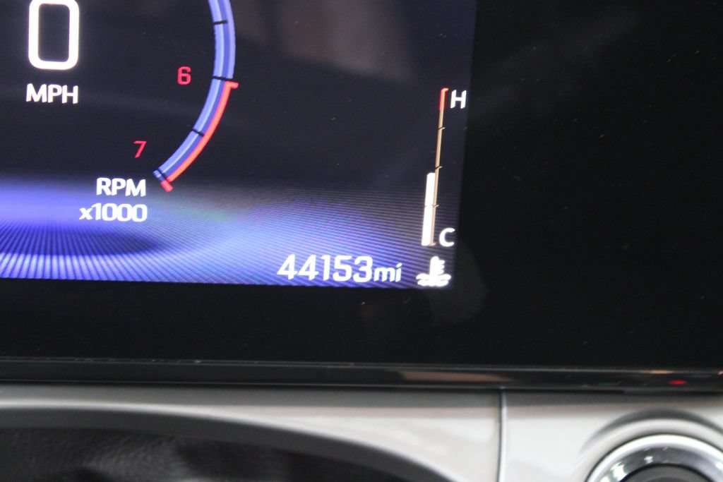 Used 2025 Chevrolet Trax LT FWD image 38