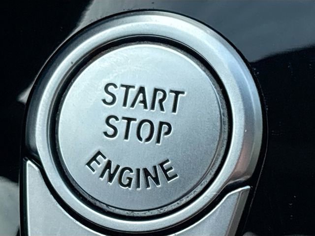 Used 2022 BMW 750i xDrive w/ Executive Package image 37