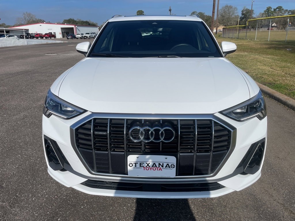 Used 2025 Audi Q3 2.0T Premium image 2