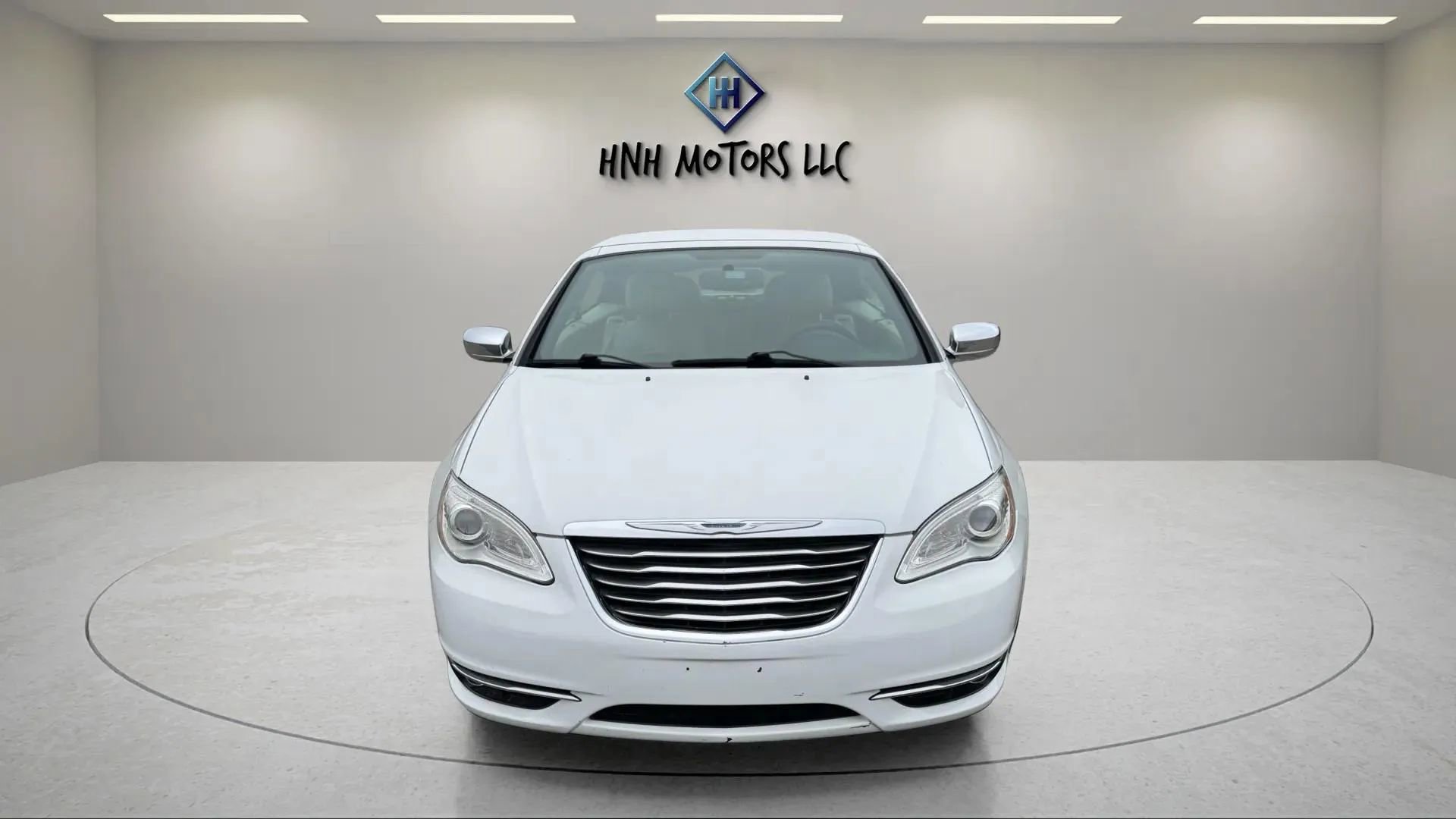 Used 2013 Chrysler 200 Limited image 8
