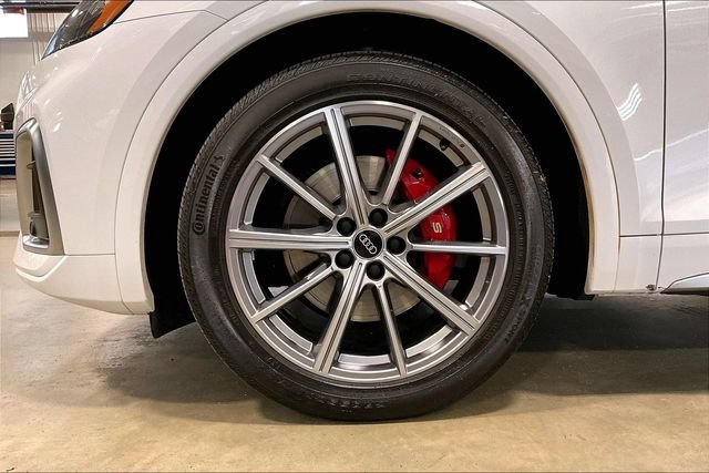 Certified 2024 Audi SQ5 Premium Plus w/ Premium Plus Package AWD/4WD image 9