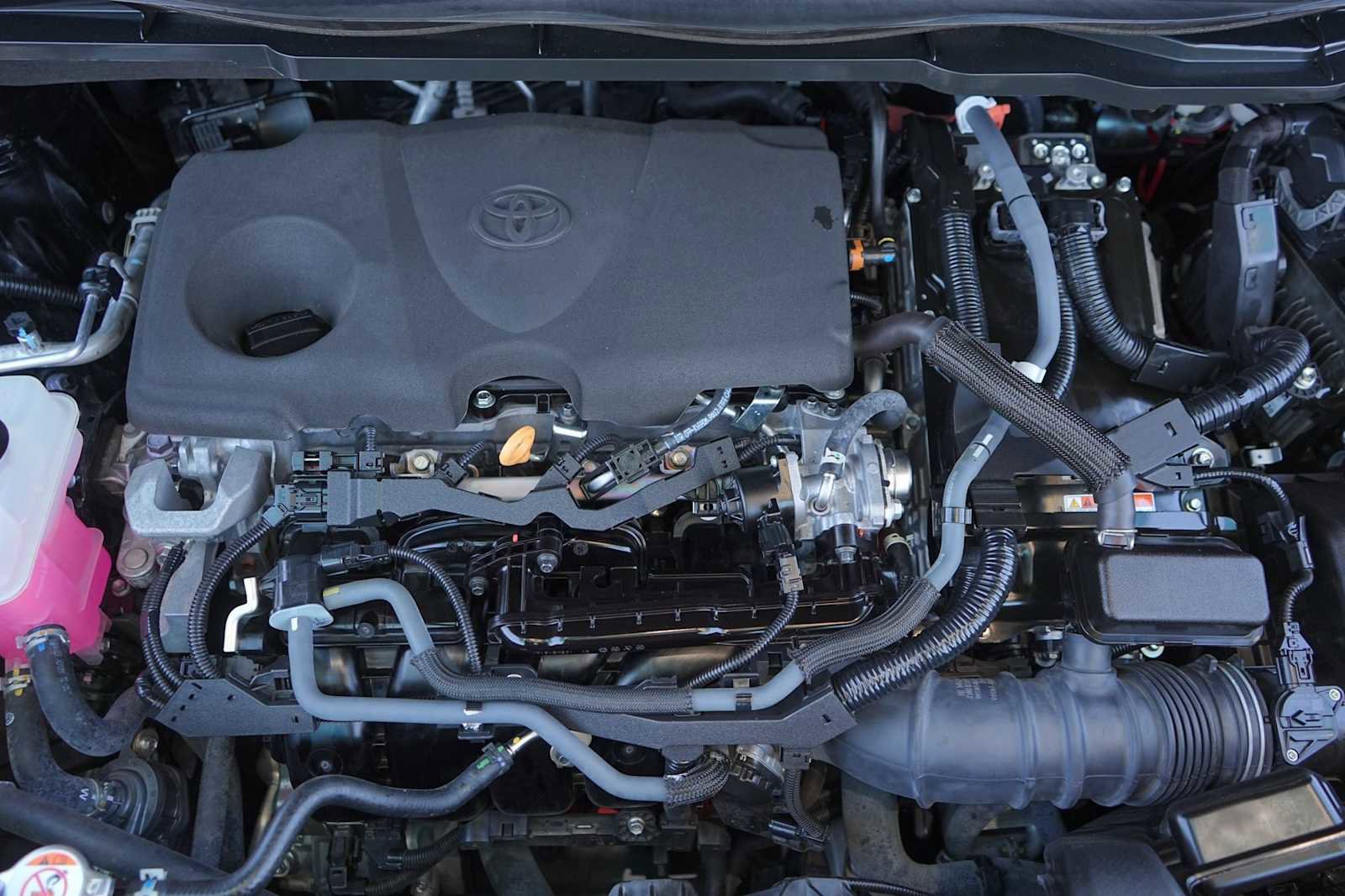 Used 2023 Toyota Sienna XLE FWD image 9
