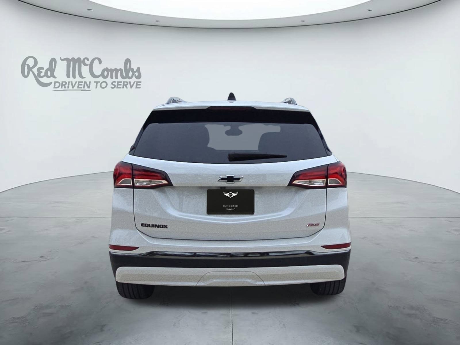 Used 2023 Chevrolet Equinox RS image 4