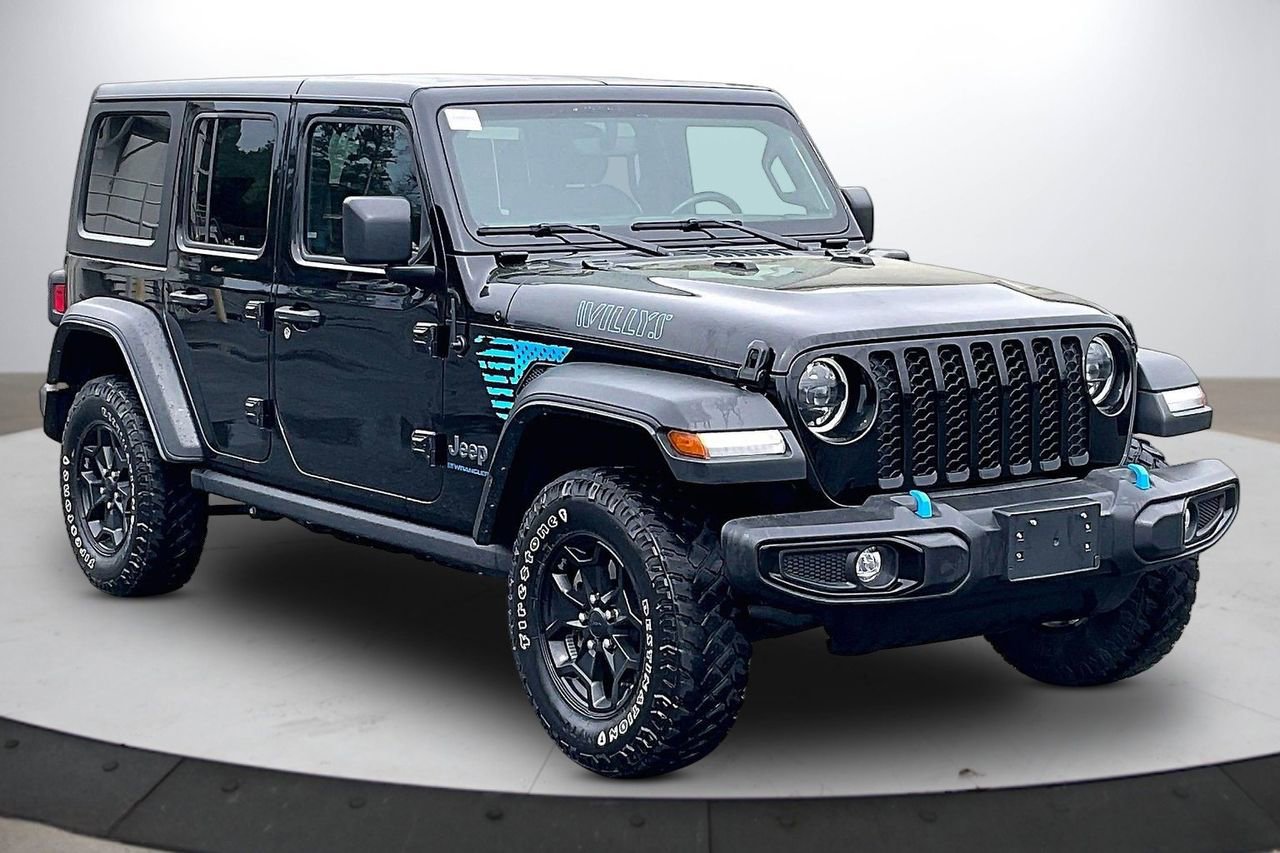Certified 2023 Jeep Wrangler Unlimited w/ Cold Weather Group image 2