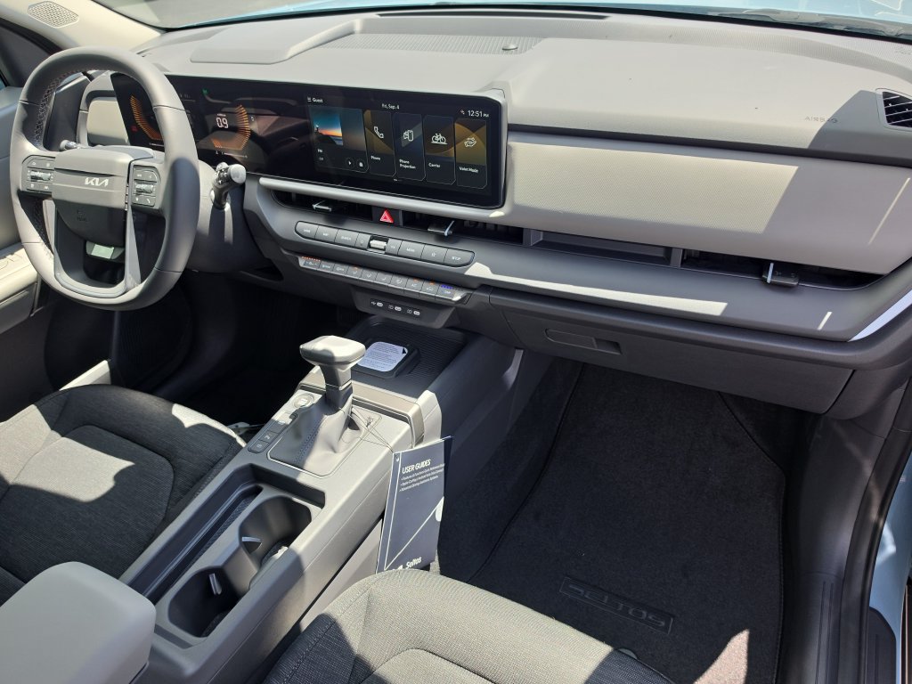 New 2027 Kia Seltos S FWD image 11