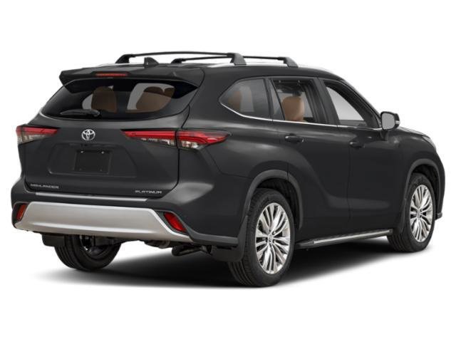 New 2026 Toyota Highlander Platinum image 3