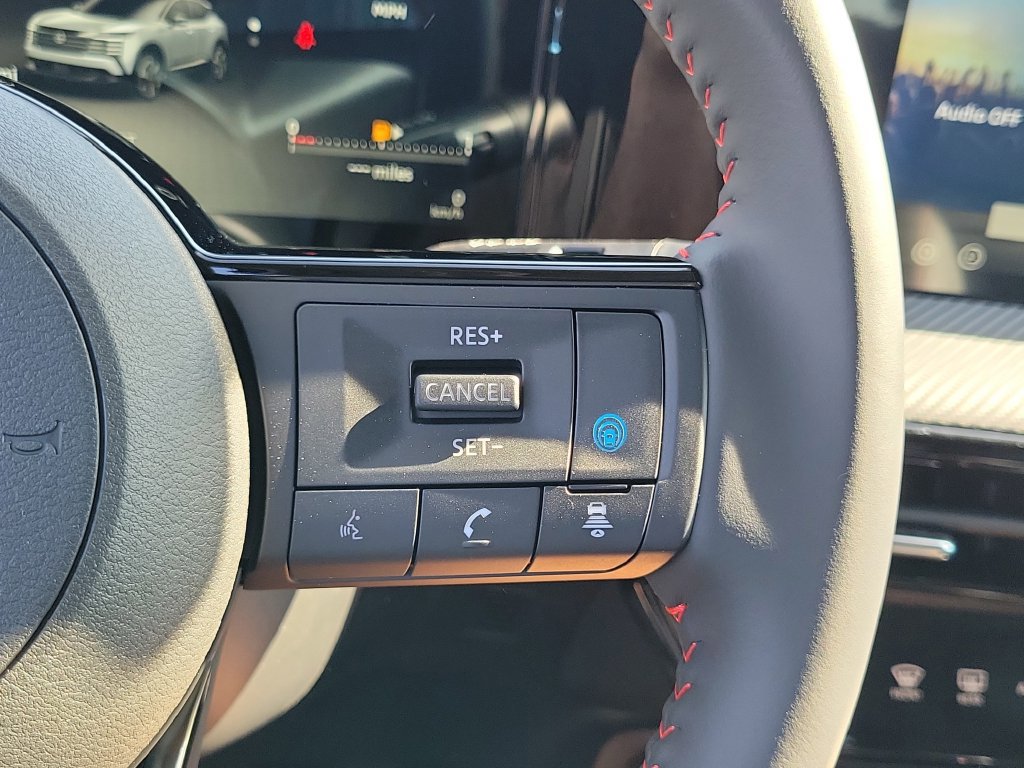 New 2026 Nissan Kicks SR FWD image 8