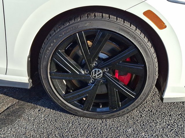 Used 2023 Volkswagen GTI SE image 9