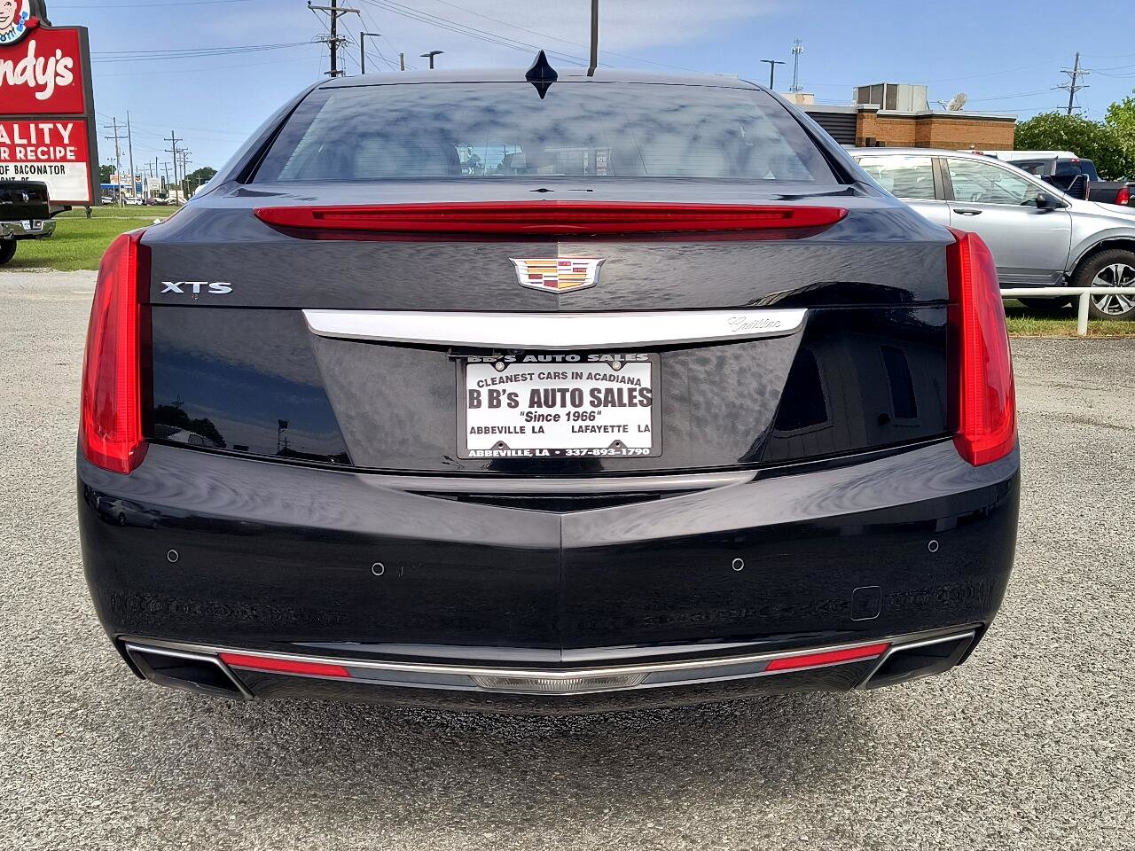 Used 2017 Cadillac XTS Luxury image 5