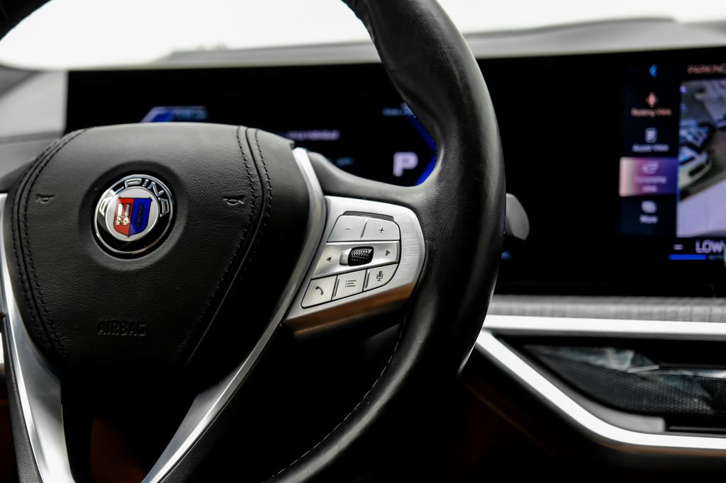Used 2025 BMW ALPINA XB7 AWD/4WD image 21