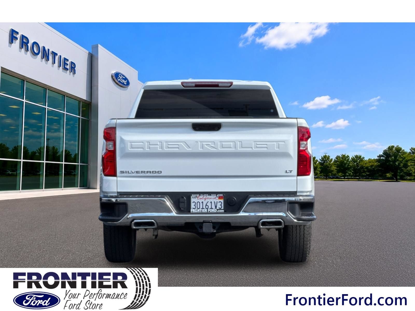 Used 2023 Chevrolet Silverado 1500 LT w/ Z71 Off-Road Package AWD/4WD image 6