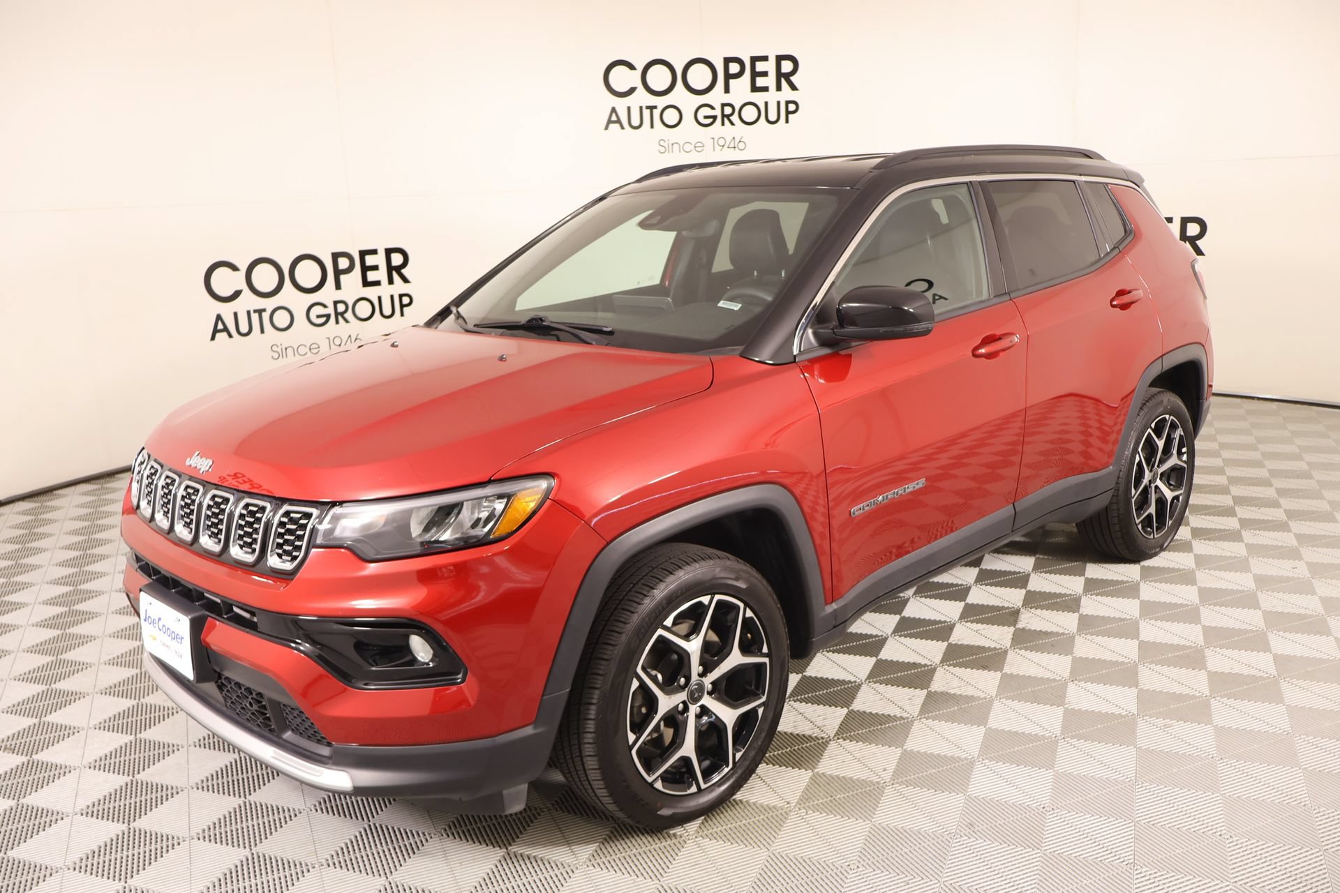 Used 2025 Jeep Compass Limited AWD/4WD image 10