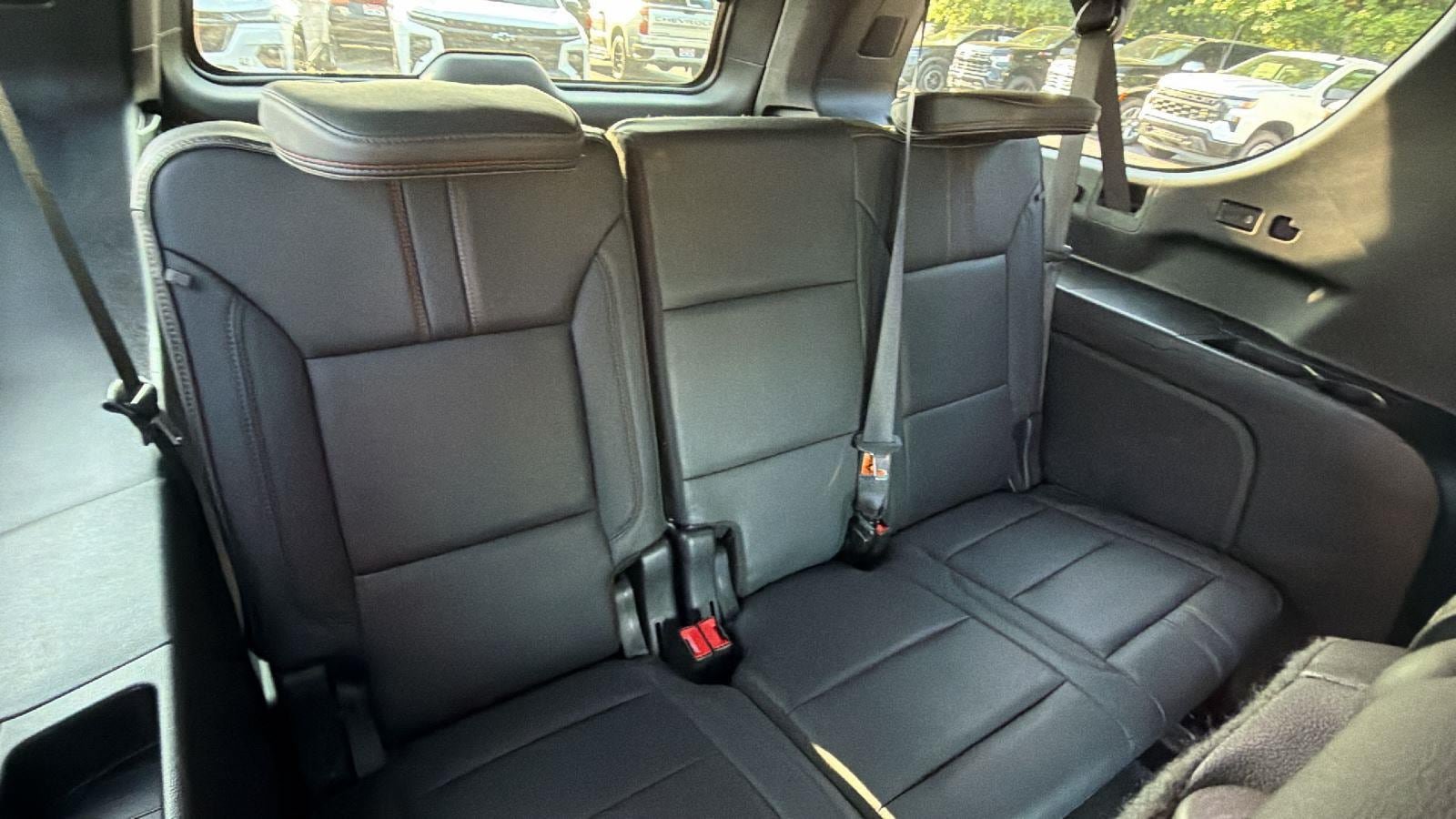 Used 2024 Chevrolet Suburban RST w/ Luxury Package AWD/4WD image 22