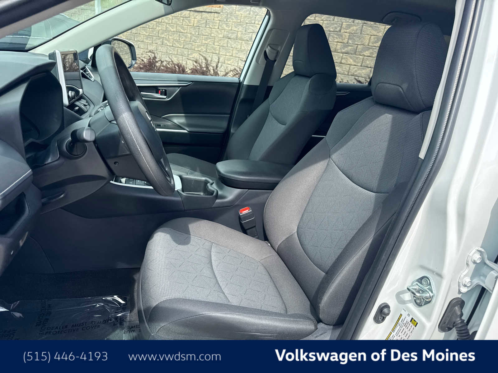 Used 2025 Toyota RAV4 XLE image 11