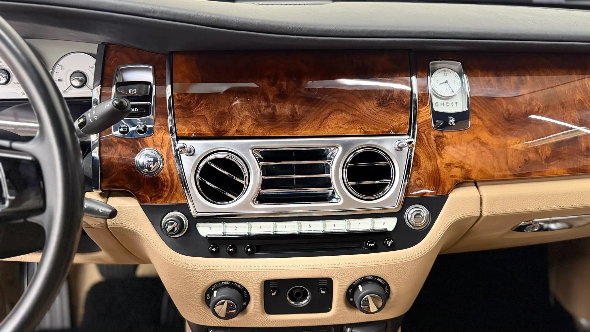 Used 2011 Rolls-Royce Ghost RWD image 22