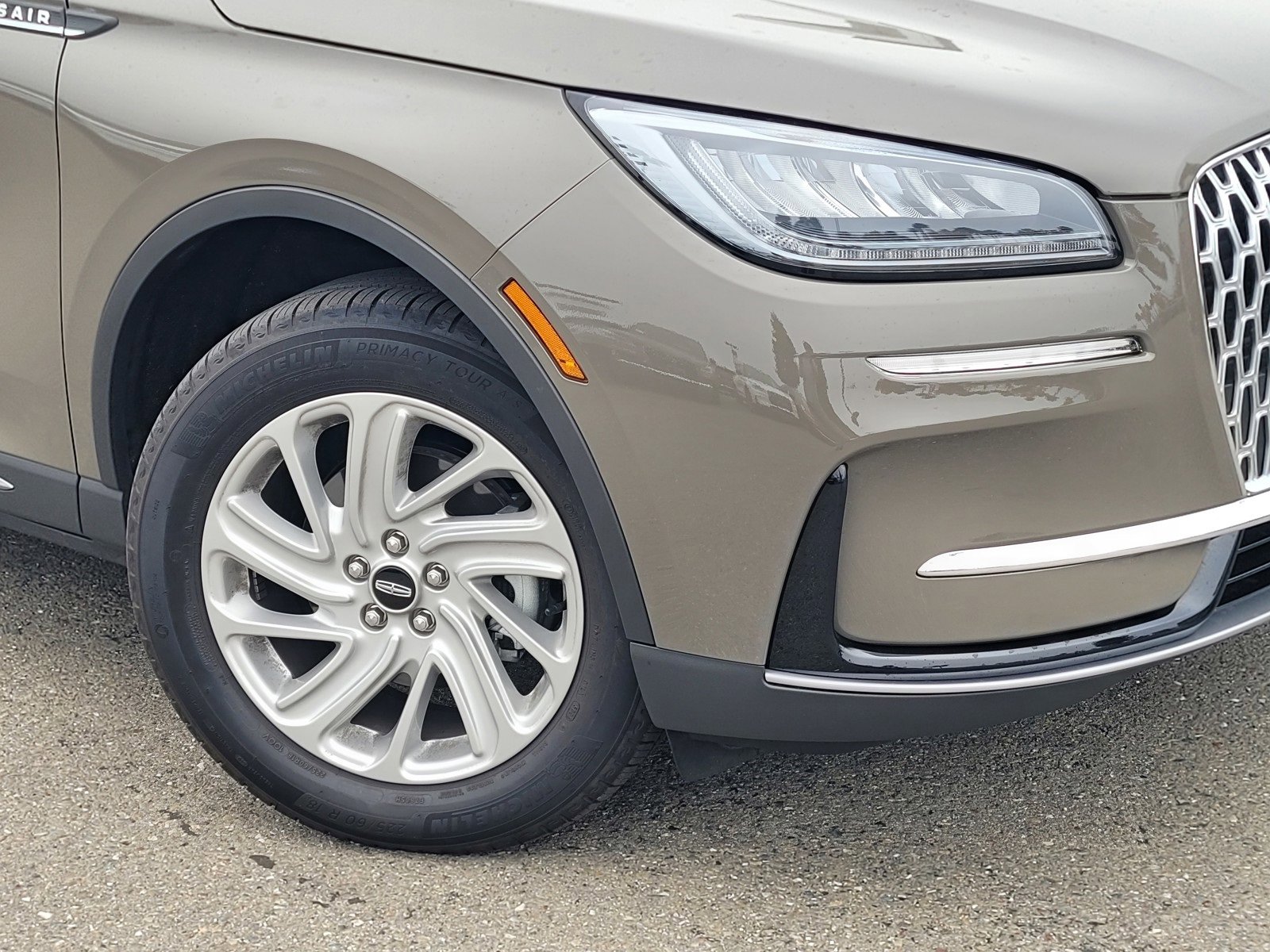 Used 2025 Lincoln Corsair FWD image 9