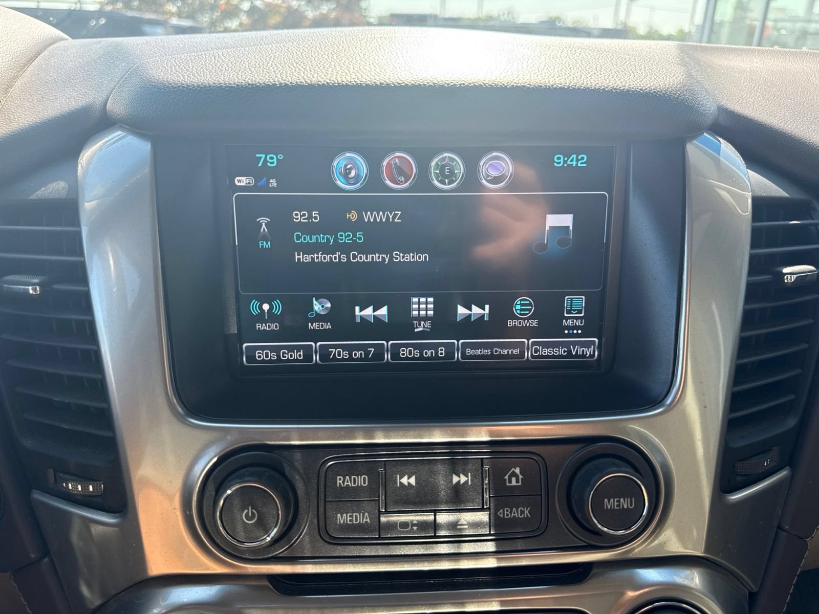 Used 2019 Chevrolet Tahoe LT w/ Luxury Package AWD/4WD image 27