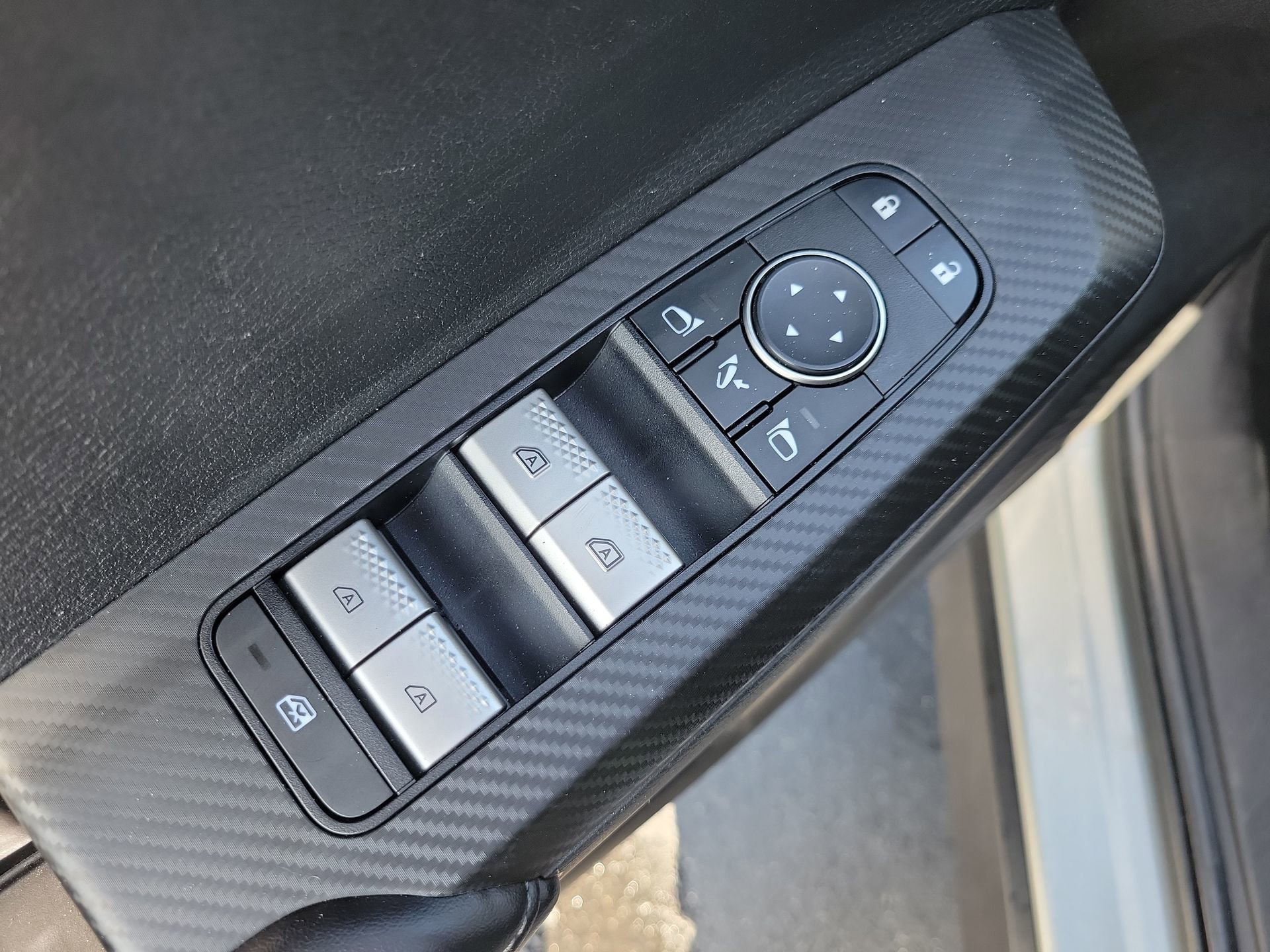 Used 2024 Mitsubishi Outlander SE Black Edition FWD image 19