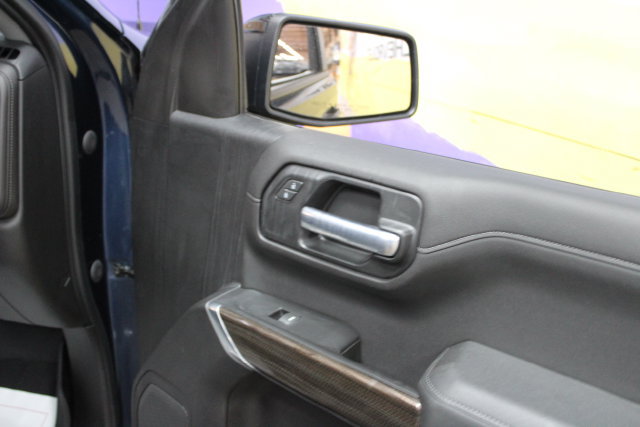 Used 2020 Chevrolet Silverado 1500 RST AWD/4WD image 10