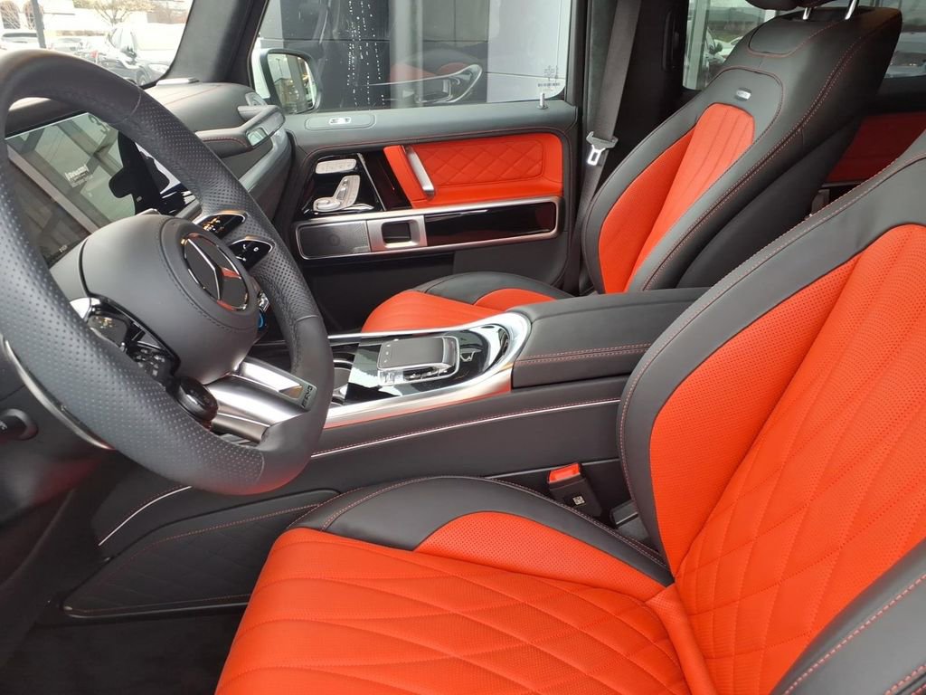 Used 2025 Mercedes-Benz G 63 AMG 4MATIC image 14