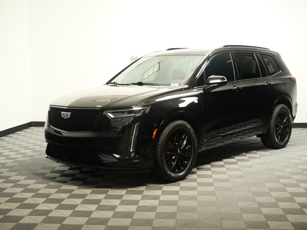 Used 2023 Cadillac XT6 Sport w/ LPO, ONYX Package AWD/4WD image 4